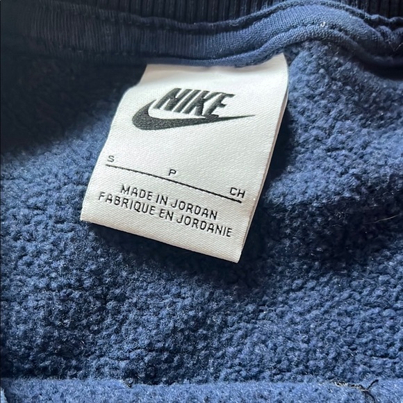 Nike Navy Blue Sweatshirt - Picture 2 of 3